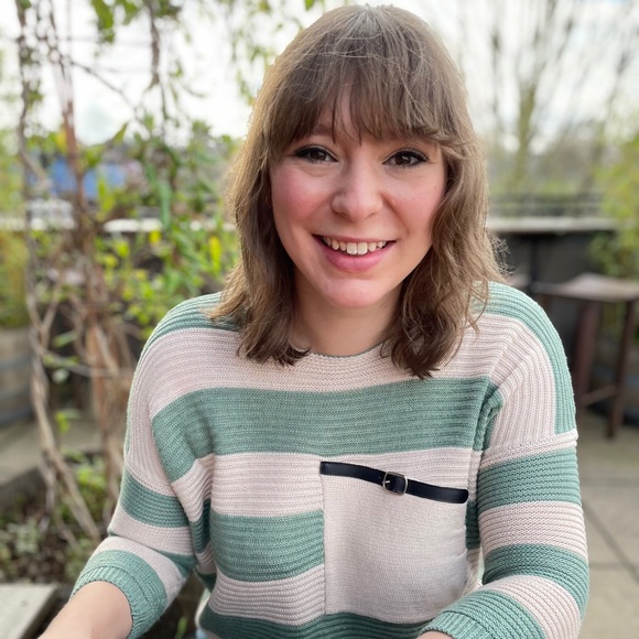 Meet your Posher, Eliana - Picture 3 of 9